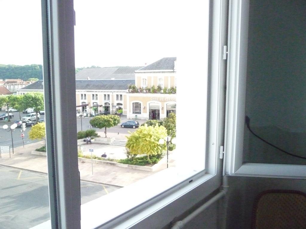 Hotel De La Gare Périgueux Camera foto